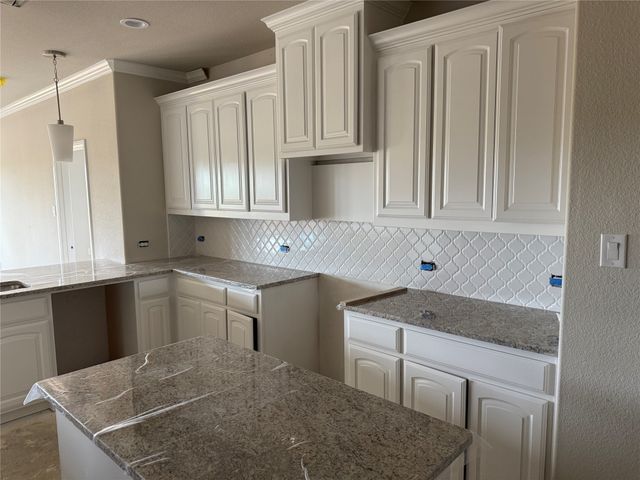 1033 Nighthawk Trail, Alvarado, TX 76009