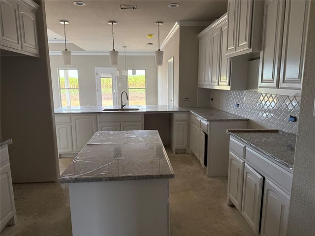 1033 Nighthawk Trail, Alvarado, TX 76009