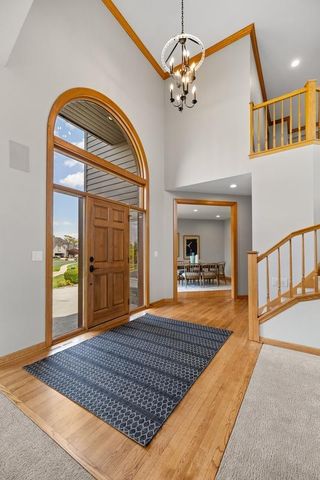 9548 Virginia Avenue S, Bloomington, MN 55438
