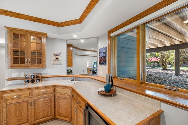 9548 Virginia Avenue S, Bloomington, MN 55438