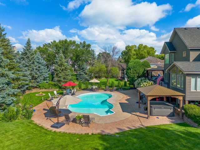 9548 Virginia Avenue S, Bloomington, MN 55438