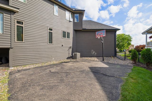 9548 Virginia Avenue S, Bloomington, MN 55438