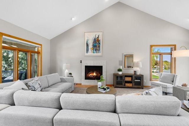 9548 Virginia Avenue S, Bloomington, MN 55438