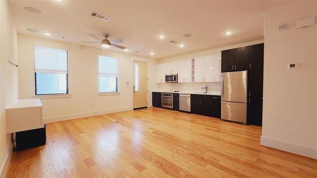 2401 Crawford Street B109, Houston, TX 77004