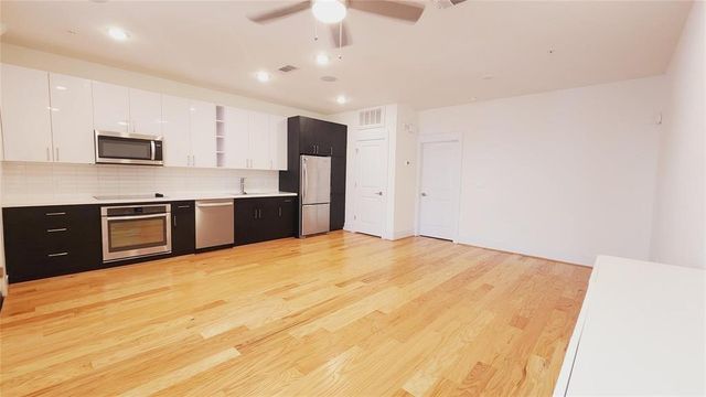 2401 Crawford Street B109, Houston, TX 77004