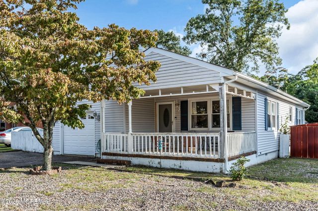 1905 Teakwood Road, Toms River, NJ 08753