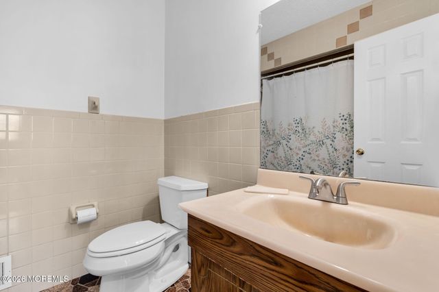 1905 Teakwood Road, Toms River, NJ 08753