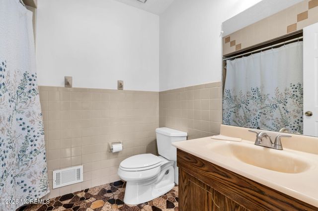 1905 Teakwood Road, Toms River, NJ 08753