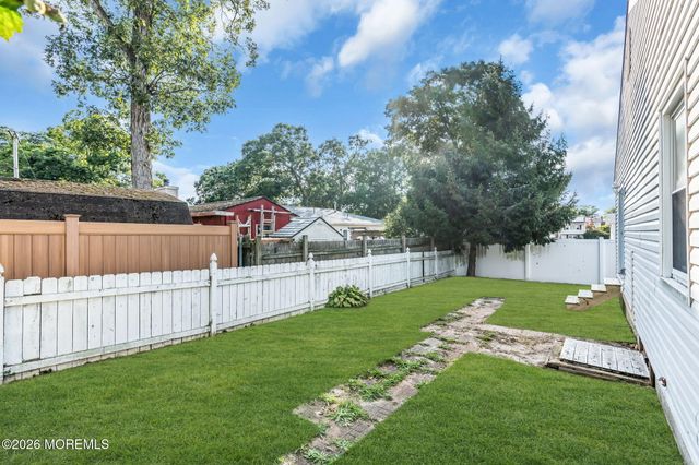 1905 Teakwood Road, Toms River, NJ 08753