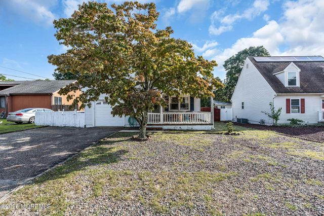 1905 Teakwood Road, Toms River, NJ 08753