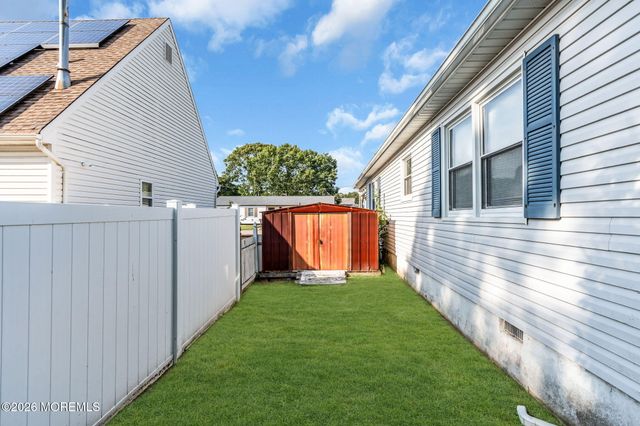 1905 Teakwood Road, Toms River, NJ 08753