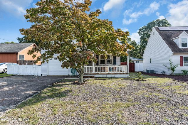 1905 Teakwood Road, Toms River, NJ 08753