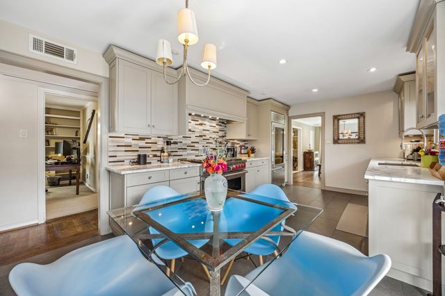 7415 Azalea Lane, Dallas, TX 75230