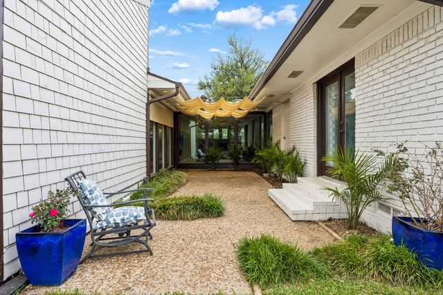 7415 Azalea Lane, Dallas, TX 75230