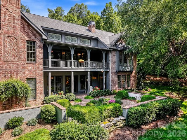 1333 Solomon Circle, Hendersonville, NC 28739
