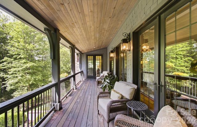 1333 Solomon Circle, Hendersonville, NC 28739