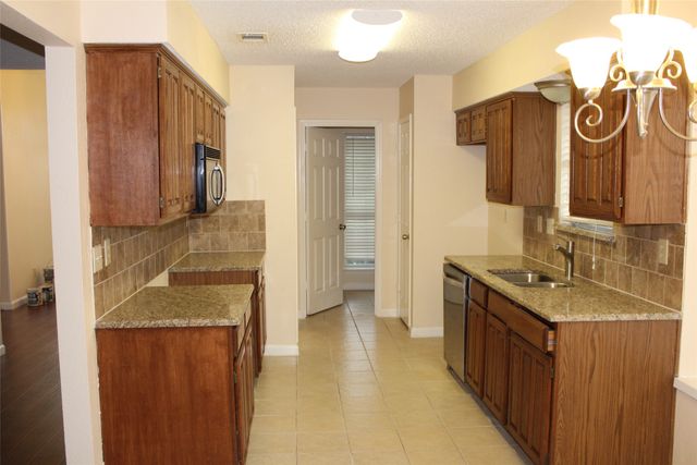 4112 Howard Drive, The Colony, TX 75056