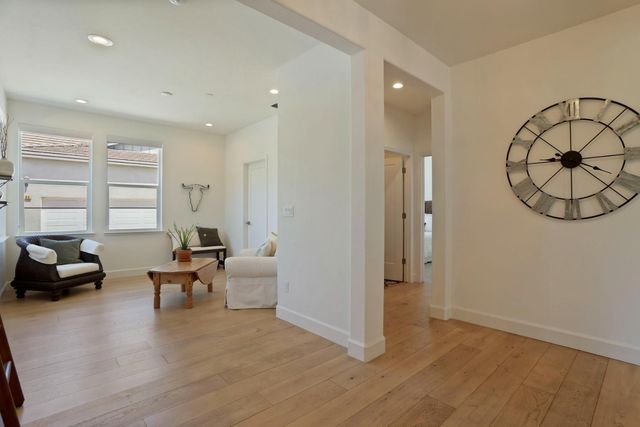 803 Riva Ct, Lodi, CA 95242