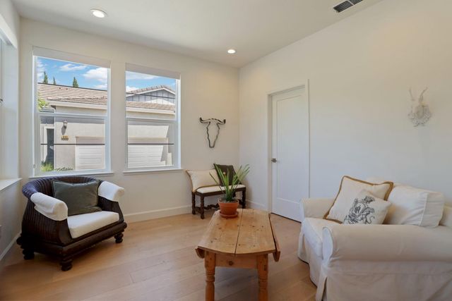 803 Riva Ct, Lodi, CA 95242