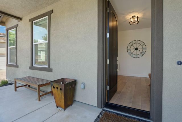 803 Riva Ct, Lodi, CA 95242