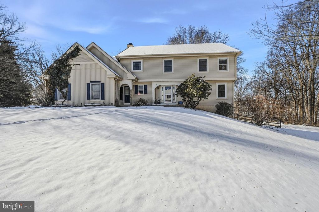 5 ROOSEVELT WAY, Avondale, PA 19311