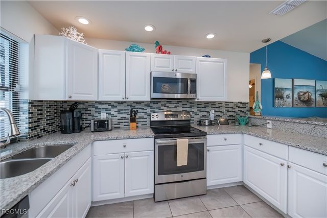 3721 SW 7th AVE, Cape Coral, FL 33914