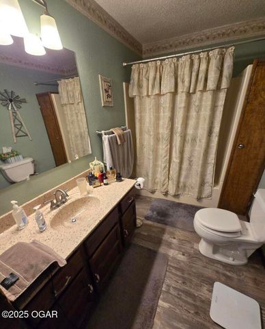 107 Foursome Lane Lane, Carl Junction, MO 64834