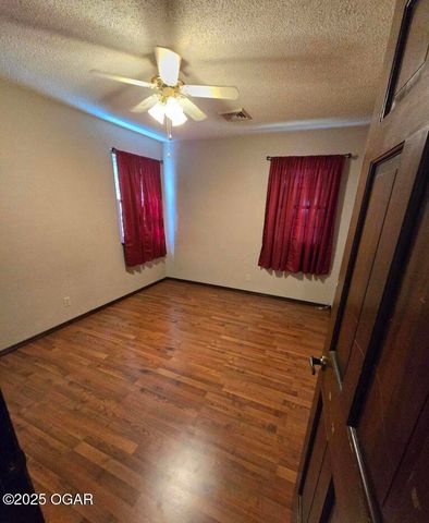 107 Foursome Lane Lane, Carl Junction, MO 64834