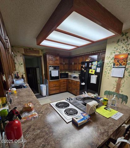 107 Foursome Lane Lane, Carl Junction, MO 64834