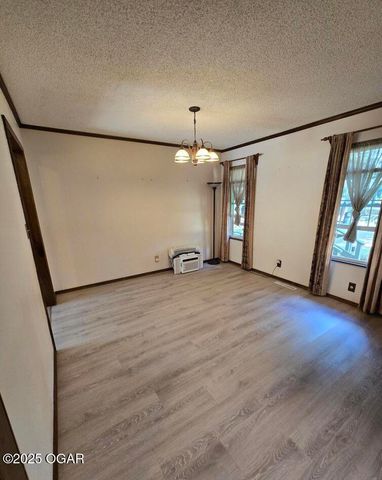 107 Foursome Lane Lane, Carl Junction, MO 64834