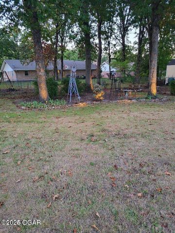 107 Foursome Lane Lane, Carl Junction, MO 64834