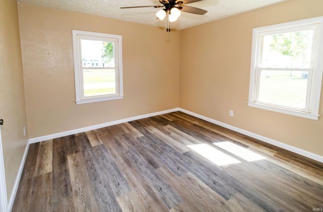 2500 Colonial Garden Road, Evansville, IN 47715