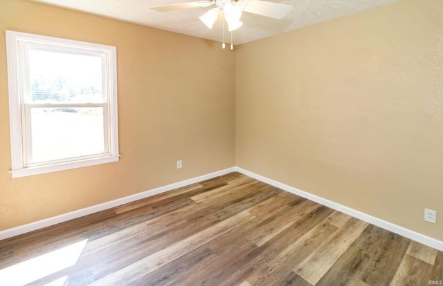 2500 Colonial Garden Road, Evansville, IN 47715