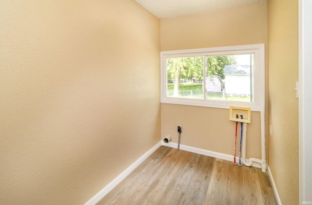 2500 Colonial Garden Road, Evansville, IN 47715