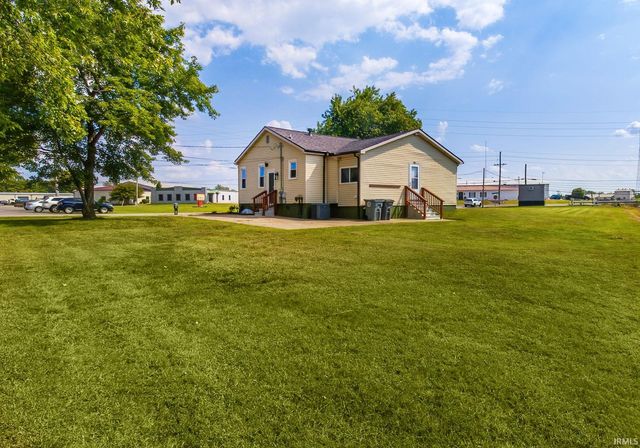 2500 Colonial Garden Road, Evansville, IN 47715