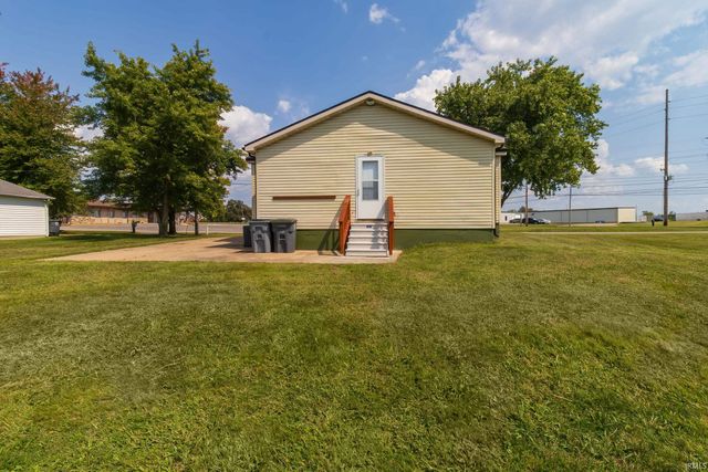 2500 Colonial Garden Road, Evansville, IN 47715