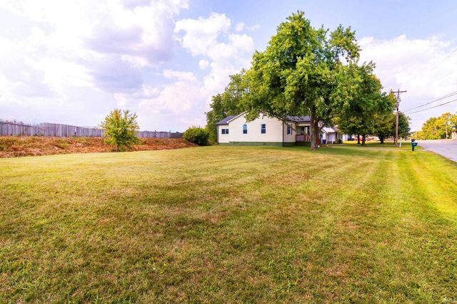 2500 Colonial Garden Road, Evansville, IN 47715