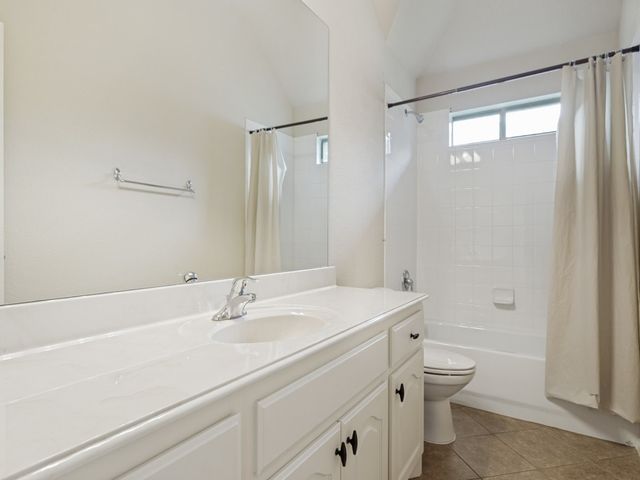 5009 Hunters Wood Court, Joshua, TX 76058