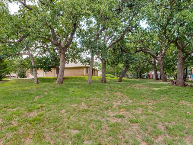 5009 Hunters Wood Court, Joshua, TX 76058