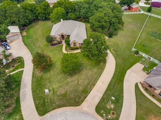 5009 Hunters Wood Court, Joshua, TX 76058