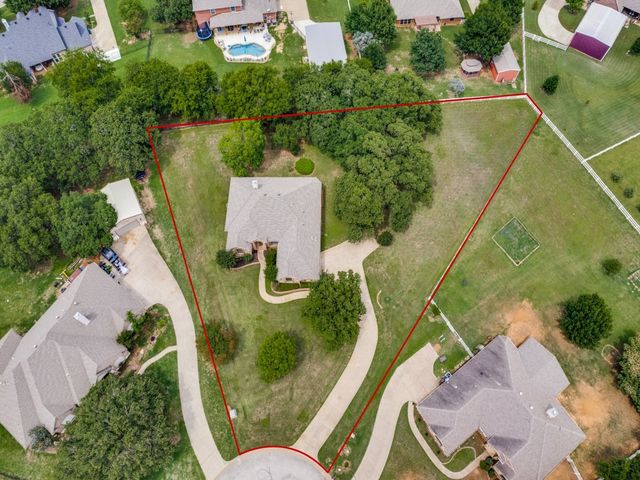 5009 Hunters Wood Court, Joshua, TX 76058