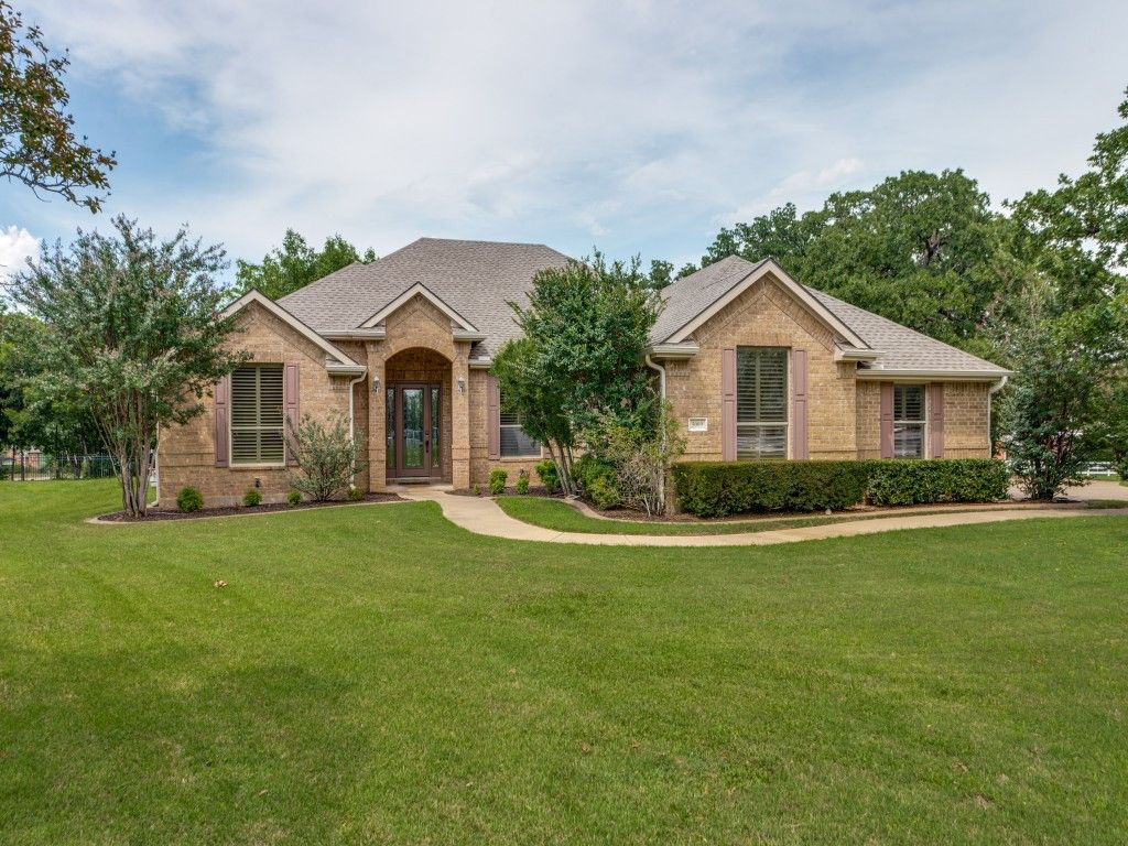 5009 Hunters Wood Court, Joshua, TX 76058