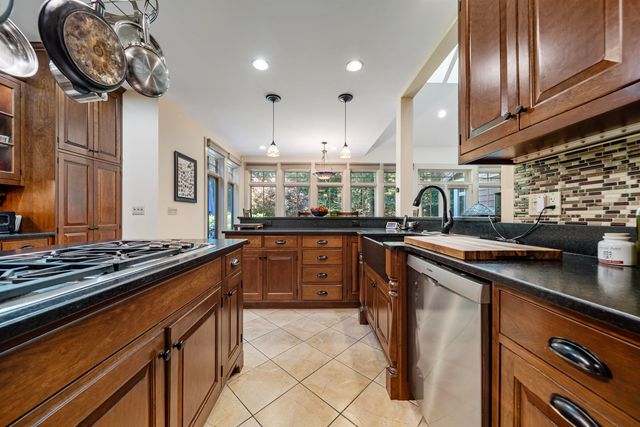 6 Reserve Place, Concord, NH 03301