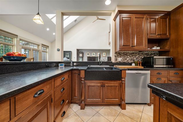 6 Reserve Place, Concord, NH 03301