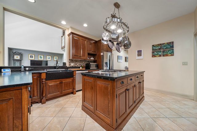 6 Reserve Place, Concord, NH 03301