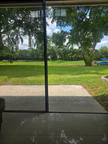 12760 Spinnaker Lane, Wellington, FL 33414