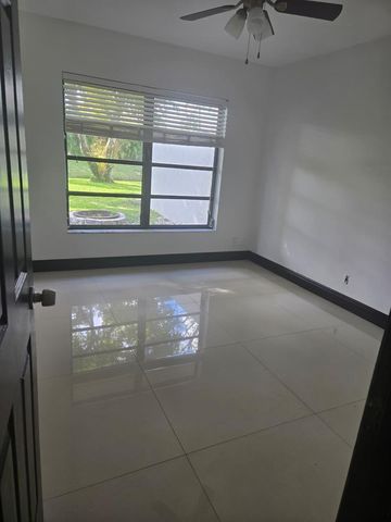 12760 Spinnaker Lane, Wellington, FL 33414