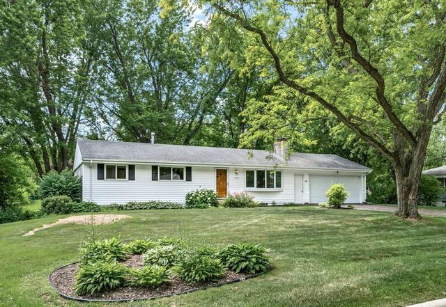 1760 Garland Lane N, Plymouth, MN 55447