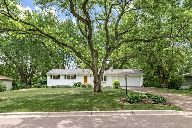 1760 Garland Lane N, Plymouth, MN 55447