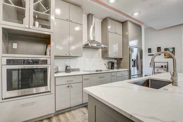 11300 Lake DR, Austin, TX 78748